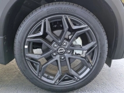 Nissan Kicks SR AWD 2025