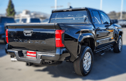 Toyota Tacoma 2WD SR5 Double Cab 5' Bed AT (Natl) 2026