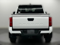 Toyota Tacoma 2WD SR5 Double Cab 5' Bed AT (Natl) 2026