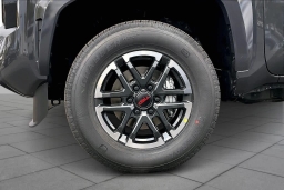 Toyota Tacoma 2WD TRD Sport Double Cab 5' Bed AT (Natl) 2026