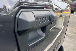 Toyota Tacoma 2WD TRD Sport Double Cab 5' Bed AT (Natl) 2026