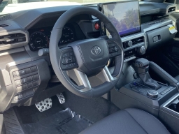 Toyota Tacoma 2WD TRD Sport Double Cab 6' Bed AT (Natl) 2026
