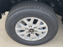 Toyota Tacoma 2WD SR5 Double Cab 6' Bed AT (Natl) 2026