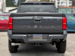 Toyota Tacoma 2WD SR5 Double Cab 5' Bed AT (Natl) 2026