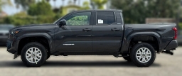 Toyota Tacoma 2WD SR5 Double Cab 5' Bed AT (Natl) 2026