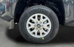 Toyota Tacoma 2WD SR5 Double Cab 5' Bed AT (Natl) 2026