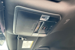 Toyota Tacoma 2WD SR5 Double Cab 6' Bed AT (Natl) 2025