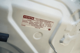 Toyota Tacoma 2WD SR5 Double Cab 5' Bed AT (Natl) 2026