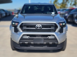 Toyota Tacoma 2WD SR5 Double Cab 6' Bed AT (Natl) 2026