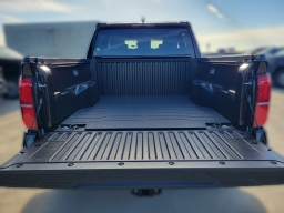 Toyota Tacoma 2WD SR5 Double Cab 6' Bed AT (Natl) 2026