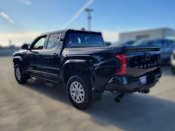 Toyota Tacoma 2WD SR5 Double Cab 6' Bed AT (Natl) 2026