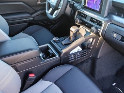 Toyota Tacoma 2WD TRD Sport Double Cab 5' Bed AT (Natl) 2026