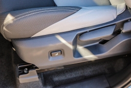 Toyota Tacoma 2WD TRD Sport Double Cab 5' Bed AT (Natl) 2026