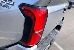 Toyota Tacoma 2WD SR5 Double Cab 6' Bed AT (Natl) 2026