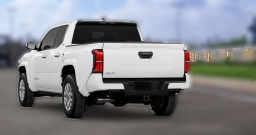 Toyota Tacoma 4WD SR5 Double Cab 5' Bed AT (Natl) 2026