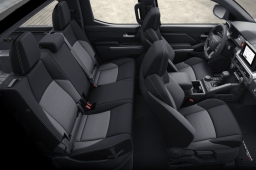 Toyota Tacoma 4WD TRD Sport Double Cab 5' Bed AT (Natl) 2026