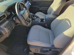 Toyota Tacoma 2WD SR5 Double Cab 6' Bed AT (Natl) 2026