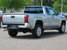 Toyota Tacoma 2WD SR5 XtraCab 6' Bed AT (Natl) 2025