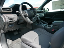 Toyota Tacoma 2WD SR5 XtraCab 6' Bed AT (Natl) 2025