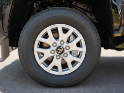 Toyota Tacoma 2WD SR5 XtraCab 6' Bed AT (Natl) 2025