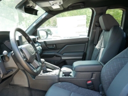 Toyota Tacoma 2WD SR5 XtraCab 6' Bed AT (Natl) 2025