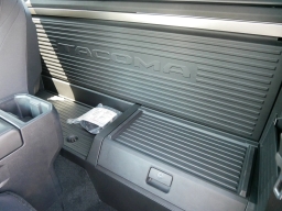 Toyota Tacoma 2WD SR5 XtraCab 6' Bed AT (Natl) 2025