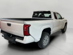 Toyota Tacoma 2WD SR5 XtraCab 6' Bed AT (Natl) 2026