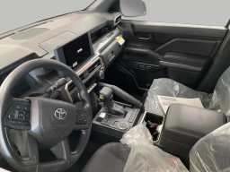 Toyota Tacoma 2WD SR5 XtraCab 6' Bed AT (Natl) 2026