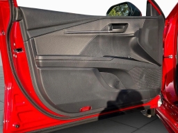 Toyota Camry SE (Natl) 2026