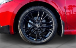 Toyota Camry SE (Natl) 2026