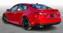 Toyota Camry SE (Natl) 2026