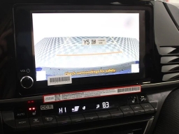 Toyota Camry SE (Natl) 2026