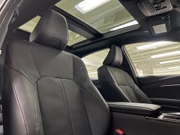 Toyota Camry XSE (Natl) 2026