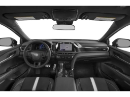 Toyota Camry SE (Natl) 2026