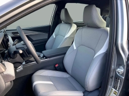 Toyota Camry SE (Natl) 2026