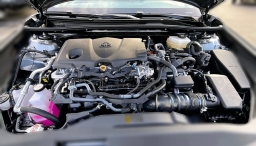 Toyota Camry SE (Natl) 2026