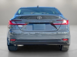 Toyota Camry XLE (Natl) 2026