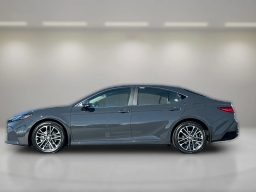 Toyota Camry XLE (Natl) 2026