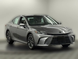 Toyota Camry XLE (Natl) 2026