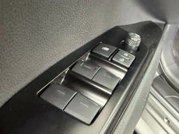 Toyota Camry XLE (Natl) 2026