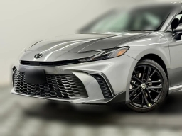 Toyota Camry SE (Natl) 2026