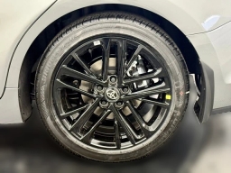 Toyota Camry SE (Natl) 2026