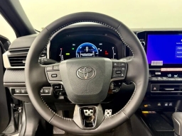 Toyota Camry SE (Natl) 2026