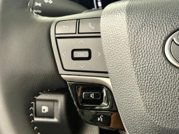 Toyota Camry SE (Natl) 2026