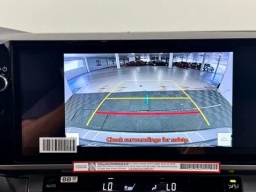 Toyota Camry SE (Natl) 2026