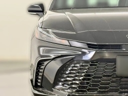 Toyota Camry Nightshade (Natl) 2026