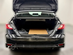 Toyota Camry Nightshade (Natl) 2026