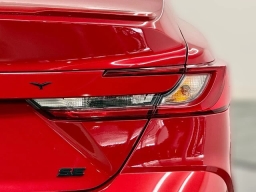 Toyota Camry SE (Natl) 2026