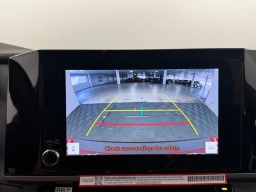 Toyota Camry SE (Natl) 2026