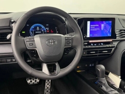 Toyota Camry SE (Natl) 2026